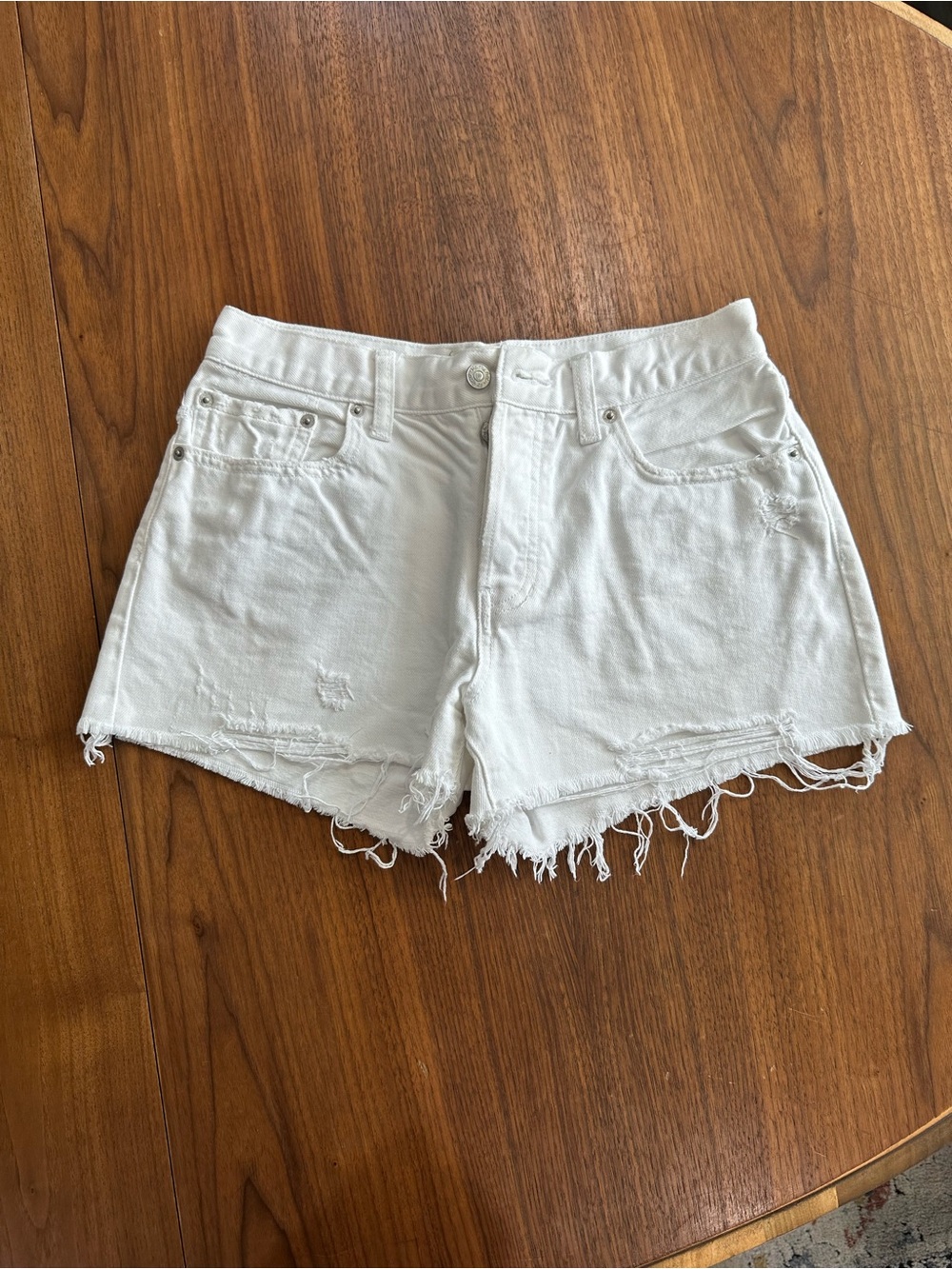 We the Free - Free People White Distressed Denim Shorts size 28